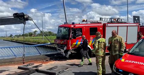 Ongeval met brandweerwagen en personenvoertuig in。